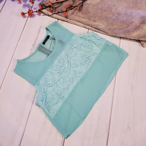 Oh My Julian Mint lace Crop Top S NWT - Picture 3 of 5